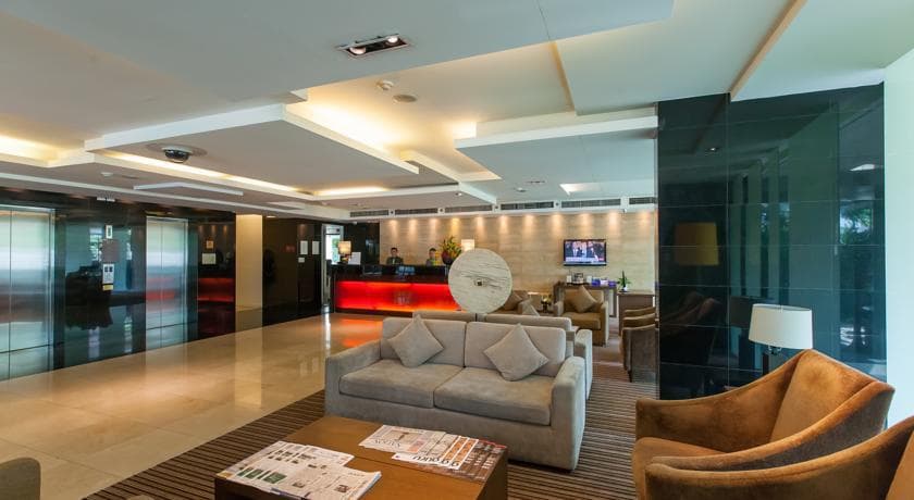 Oakwood Residence Sukhumvit 24 Bangkok