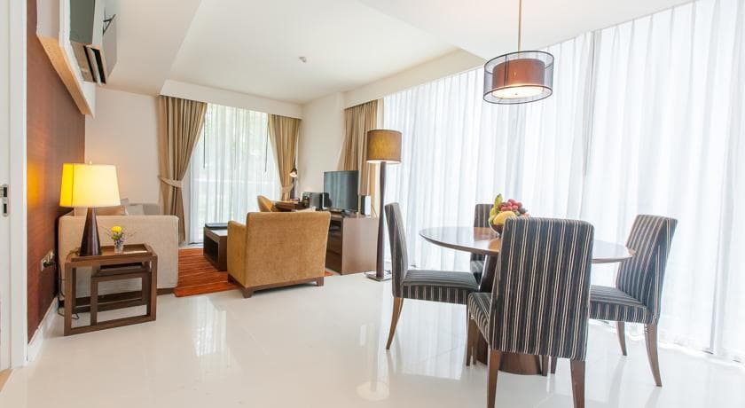 Oakwood Residence Sukhumvit 24 Bangkok