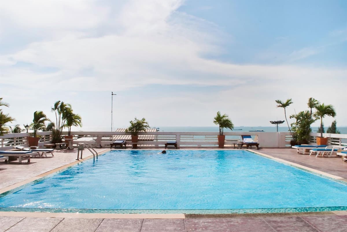 Pattaya Centre Hotel