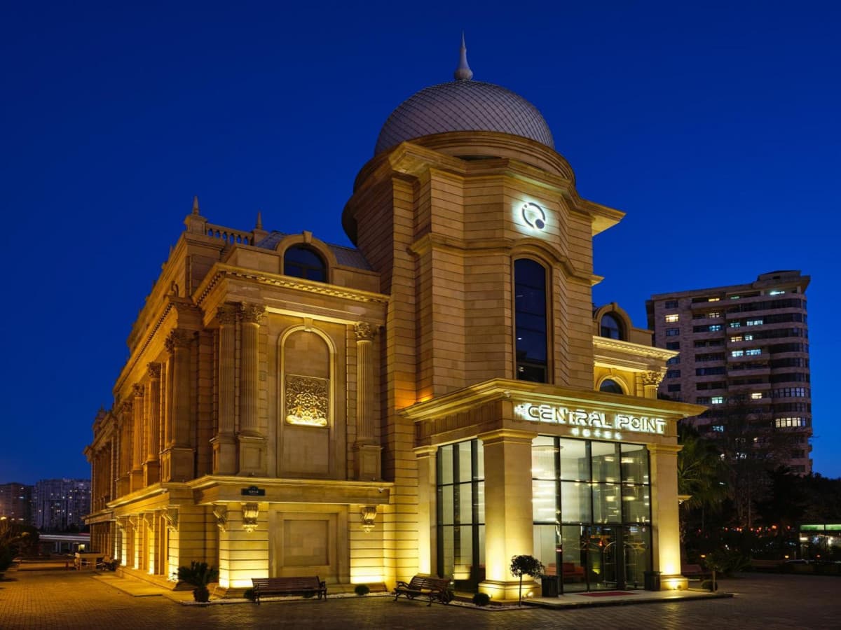 Central Point Hotel