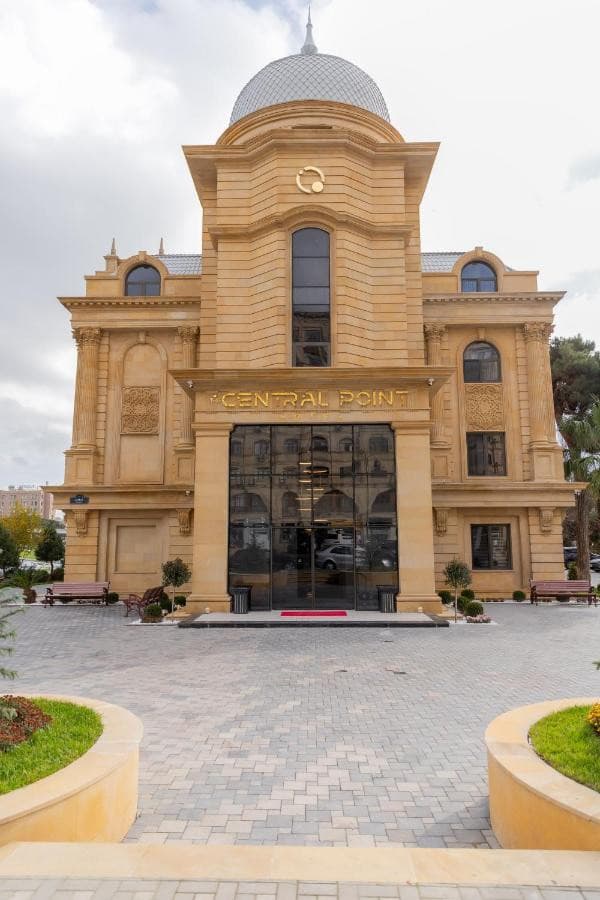 Central Point Hotel
