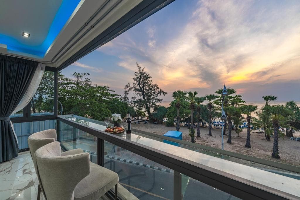 Karon Sea Sands