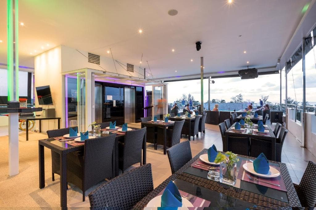 Grand Sunset Hotel