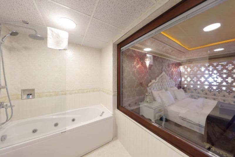 DELUXE GOLDEN HORN HOTEL