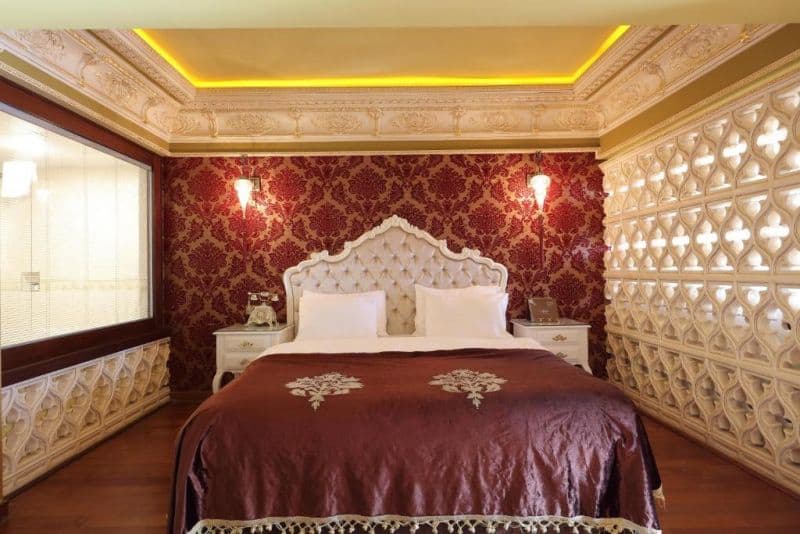 DELUXE GOLDEN HORN HOTEL