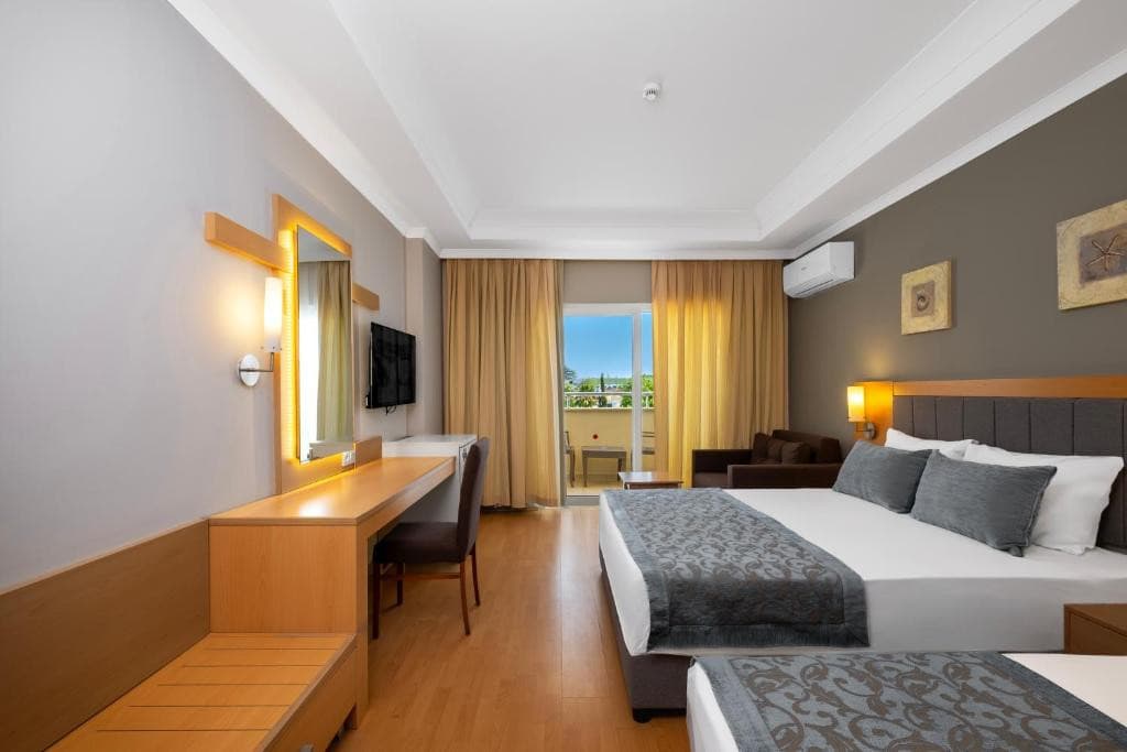 Titan Select Hotel