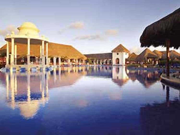 Now Sapphire Riviera Cancun