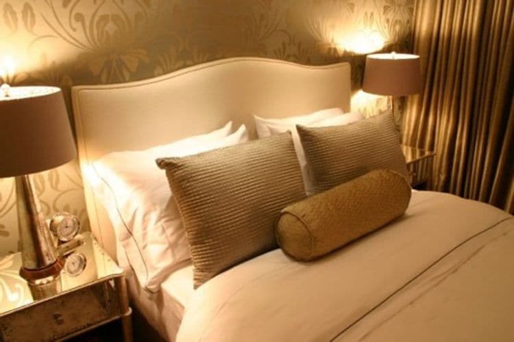 Veritas Hotel