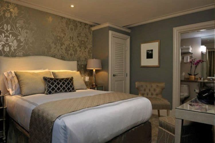 Veritas Hotel