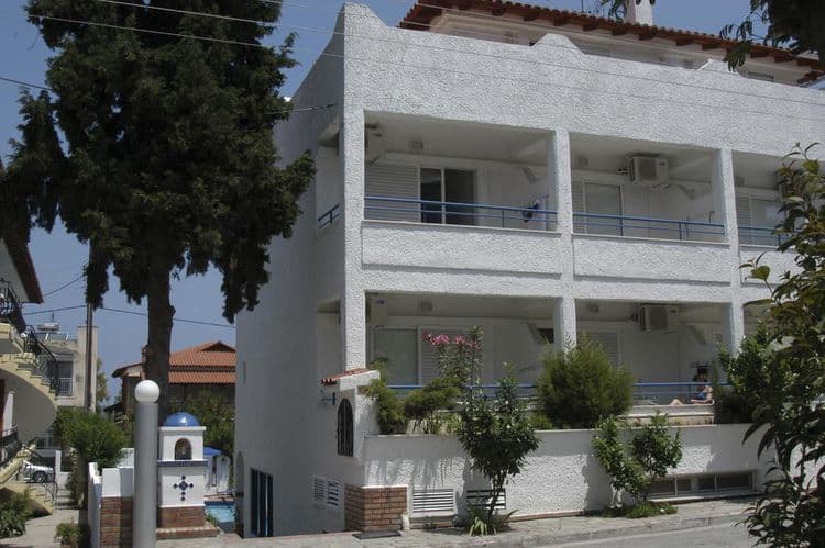 Golden Beach Hotel