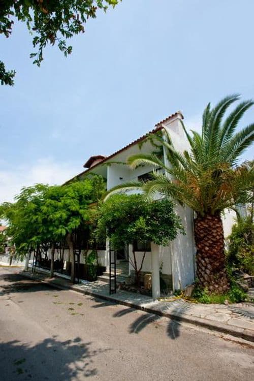 Golden Beach Hotel