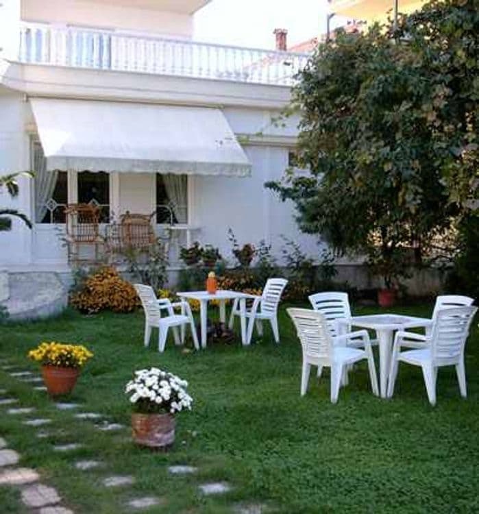 Ioni Hotel