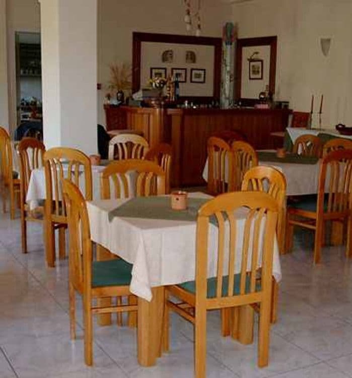 Ioni Hotel