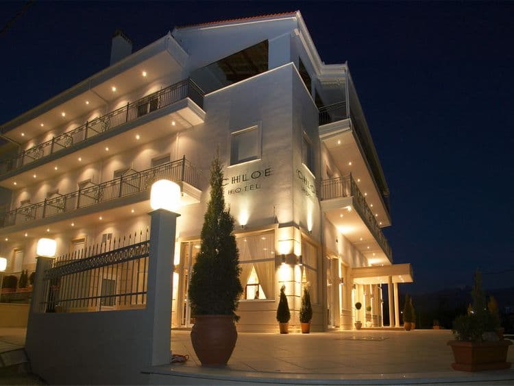 Chloe Hotel