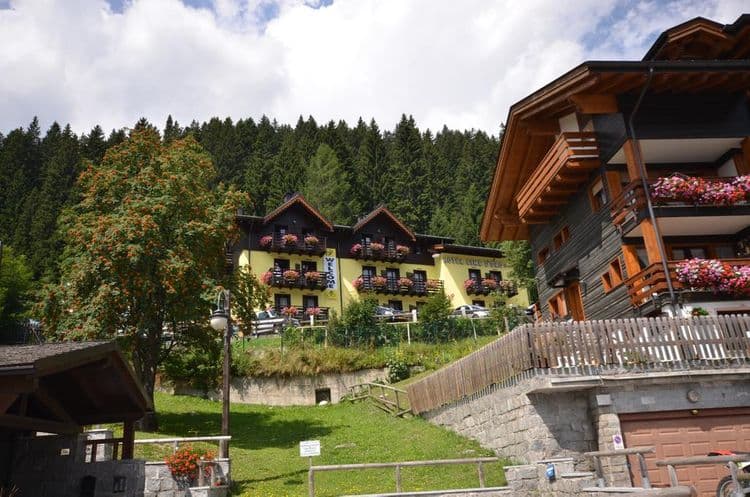 Cime D’Oro Hotel Garni