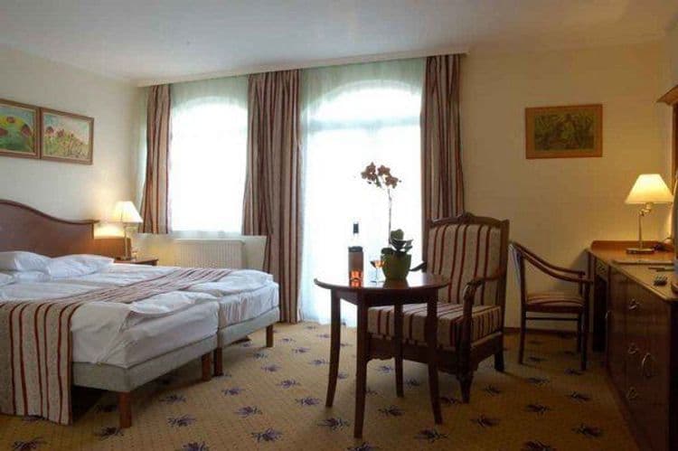 Sante Hotel