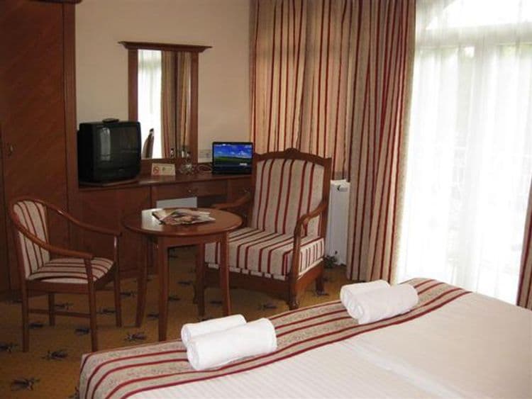 Sante Hotel