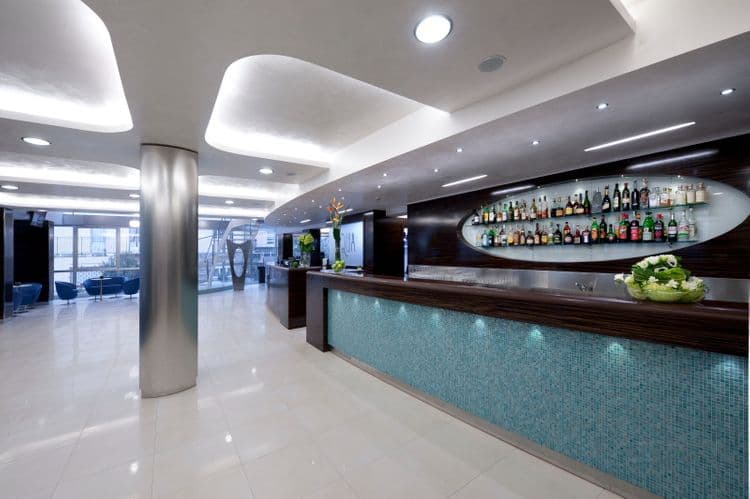 Aqua Hotel