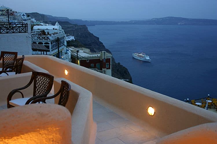 Nefeles Luxury Suites