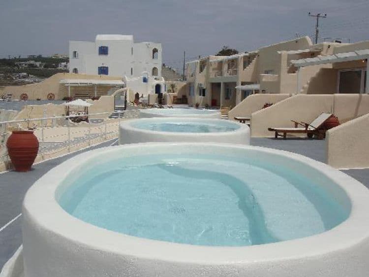 Suites of the Gods Cave Spa