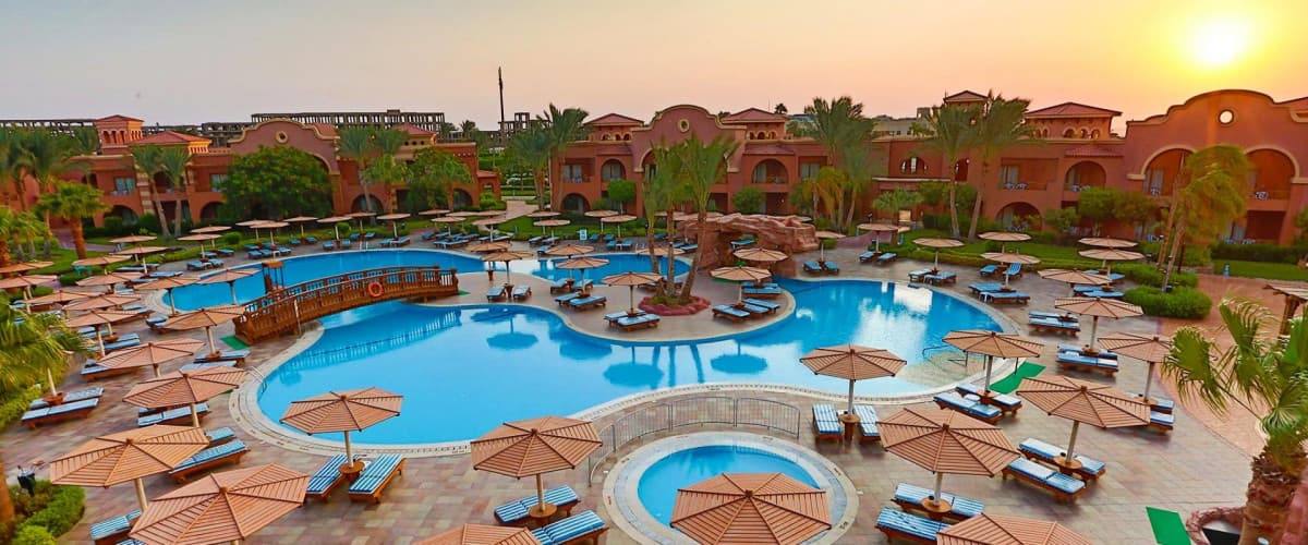 Charmillion Gardens Aqua Park (ex. Sea Garden) 