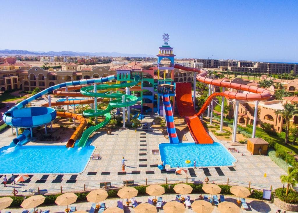 Charmillion Gardens Aqua Park (ex. Sea Garden) 