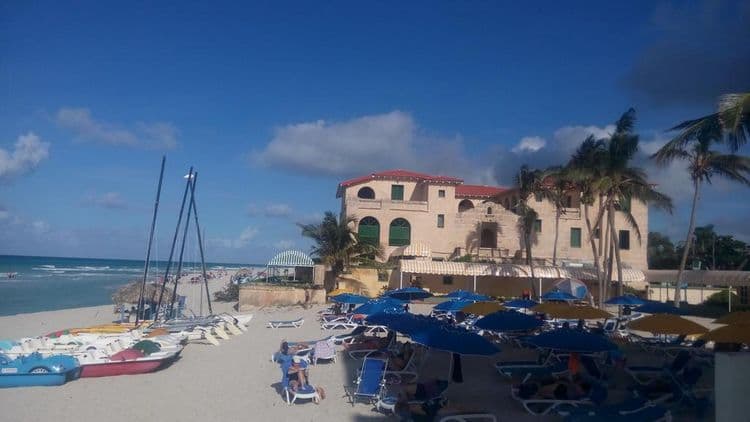 Islazul Los Delfines Hotel