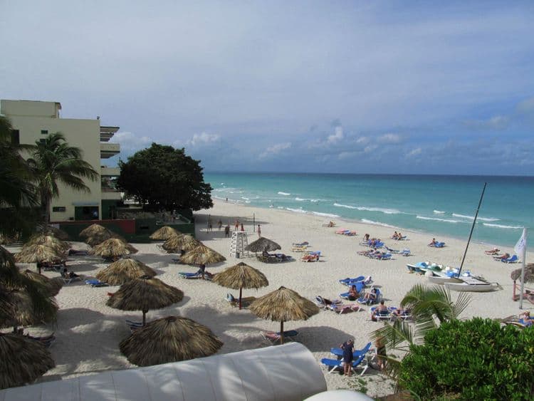 Islazul Los Delfines Hotel