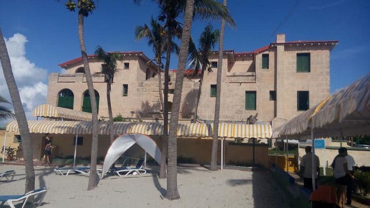 Islazul Los Delfines Hotel