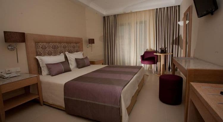 Bomo Danai Hotel & Spa