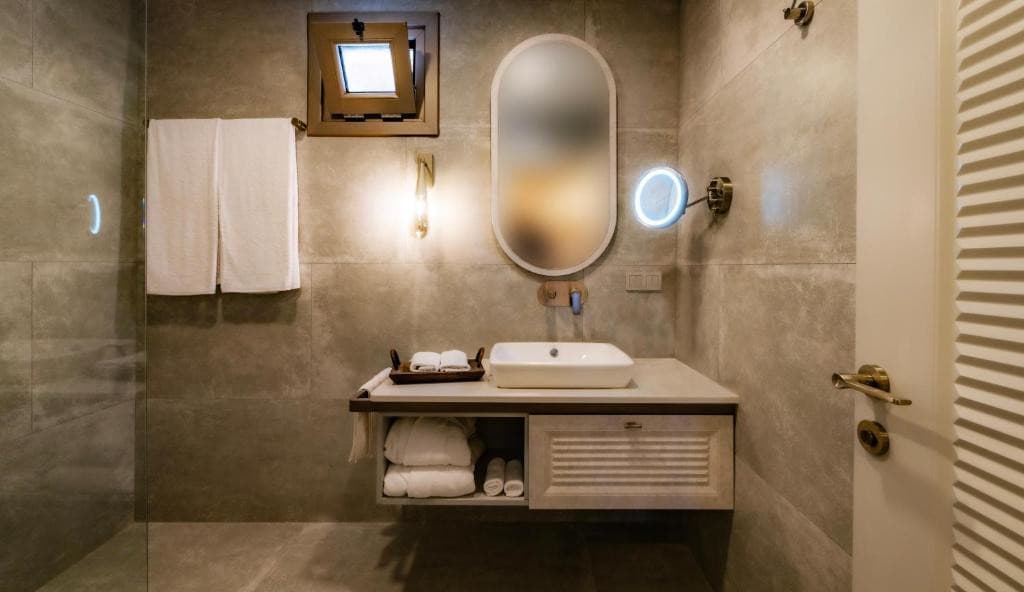 Camelot Boutique Hotel