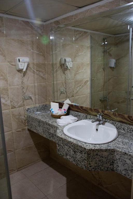 Cataract Resort
