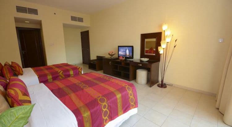 Parkside Suites – Discovery Gardens
