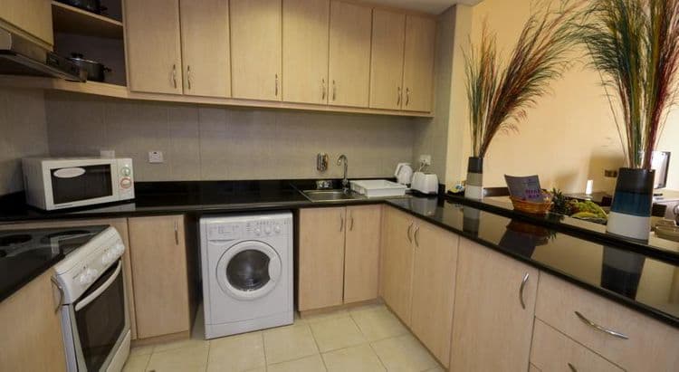 Parkside Suites – Discovery Gardens