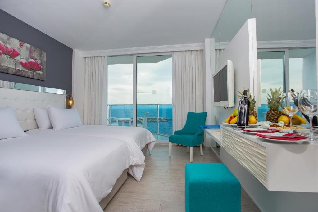 Le Bleu Hotel & Resort