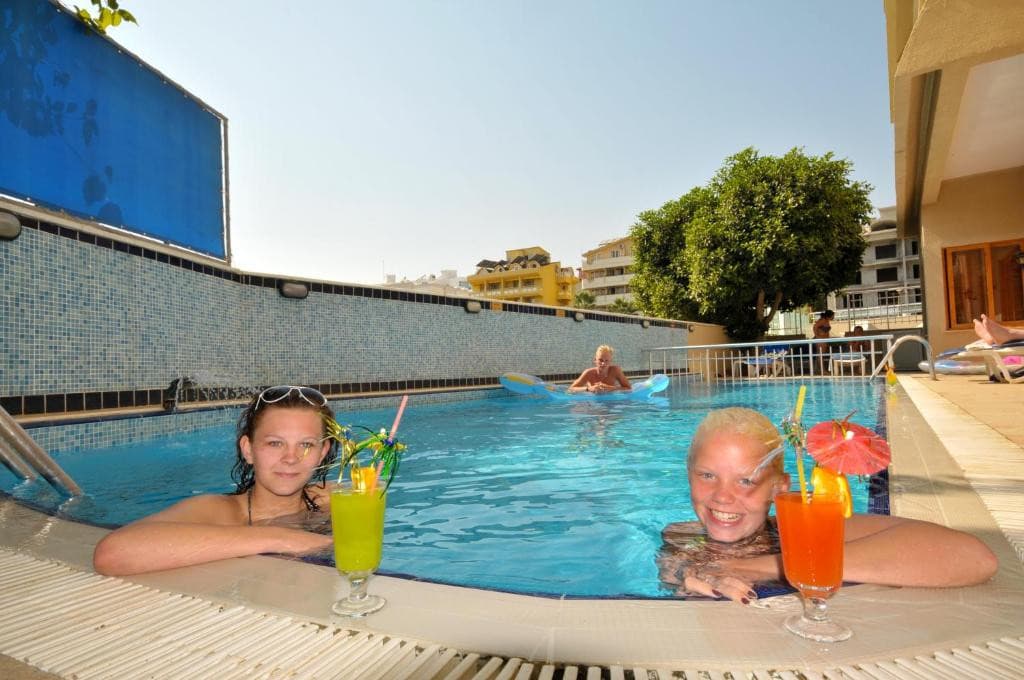 Maris Beach Hotel