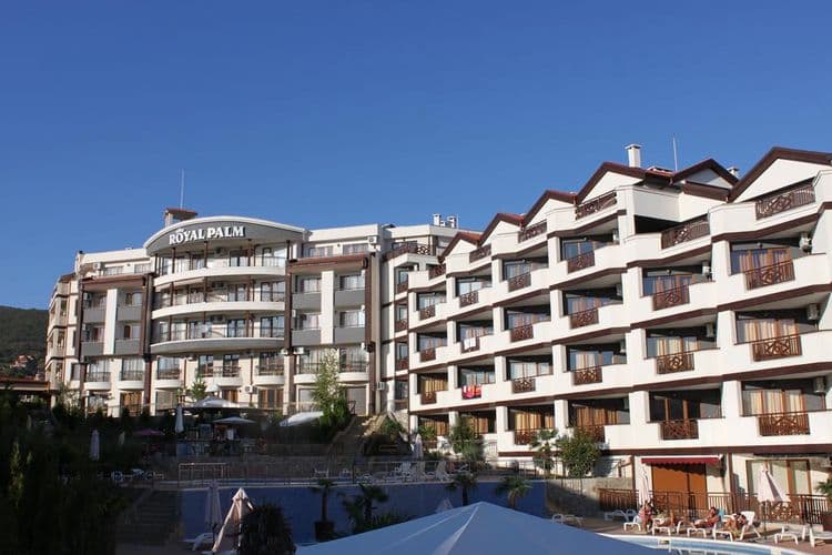 Royal Palm Apart Hotel