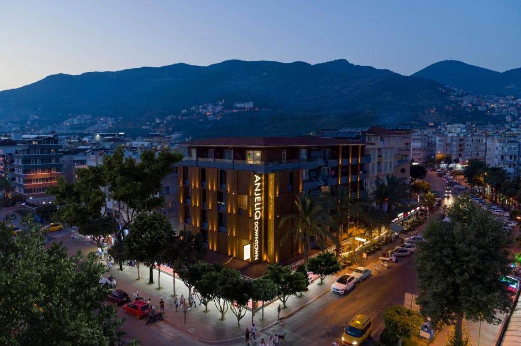 Anjeliq Downtown