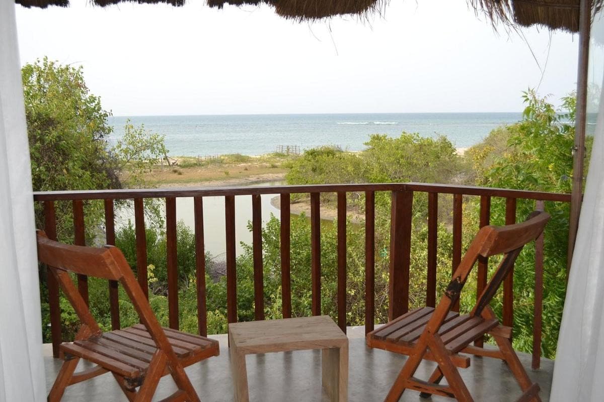 Giman Free Beach Resort
