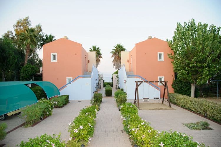 Aithrio Hotel