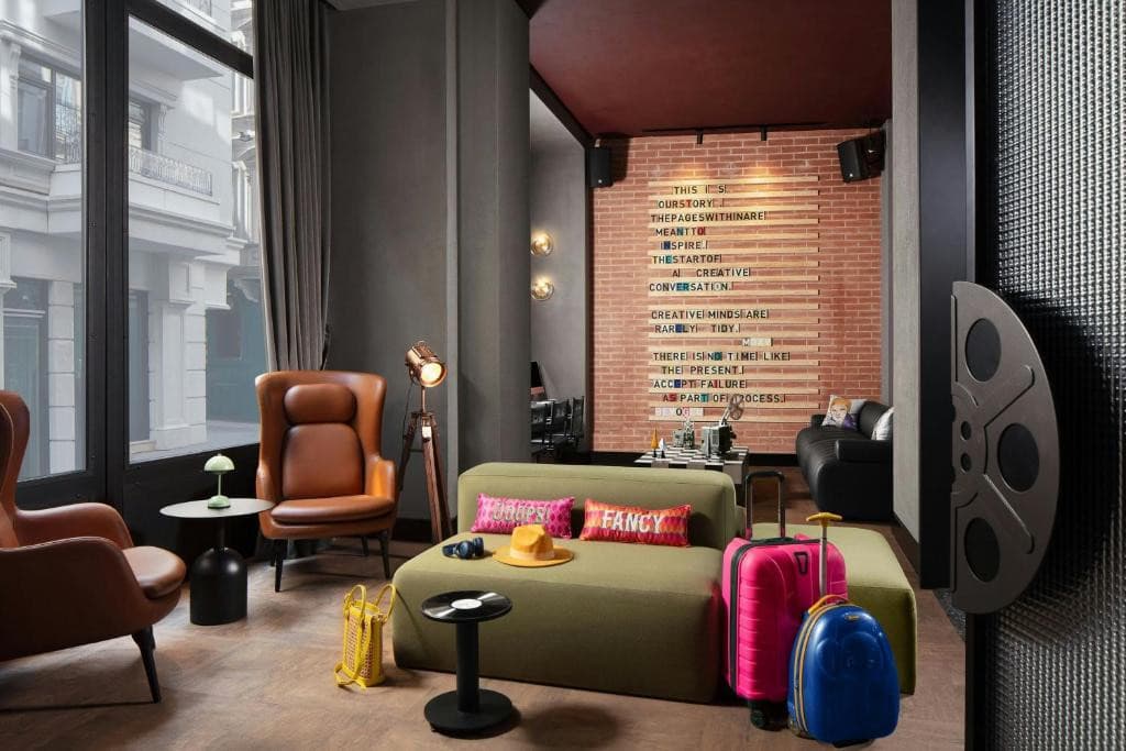 MOXY ISTANBUL BEYOGLU