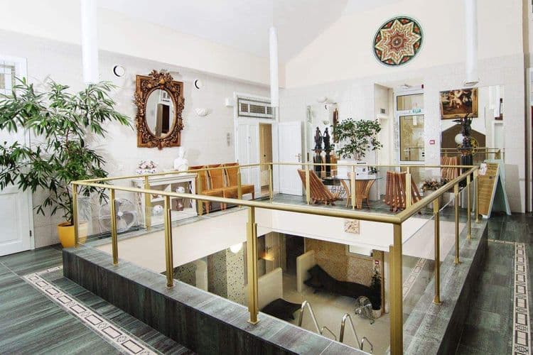 Karlsbad Grande Madonna Spa & Wellness Hotel