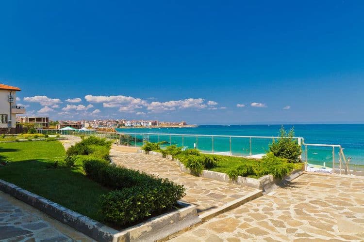 Black Sea Paradise