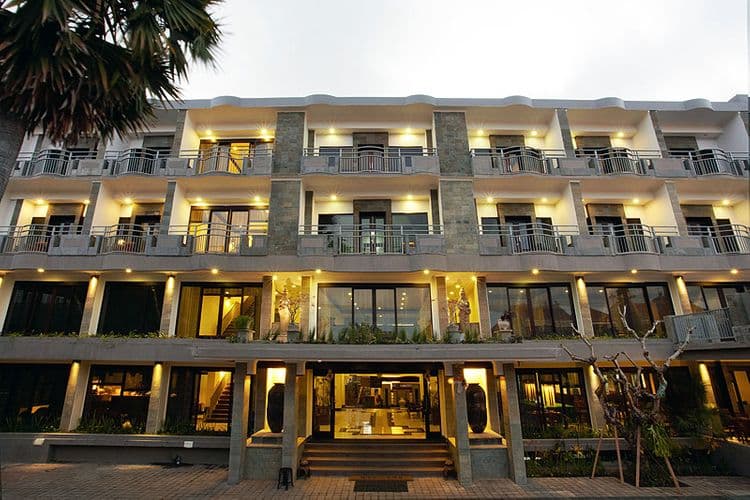 Champlung Mas Hotel