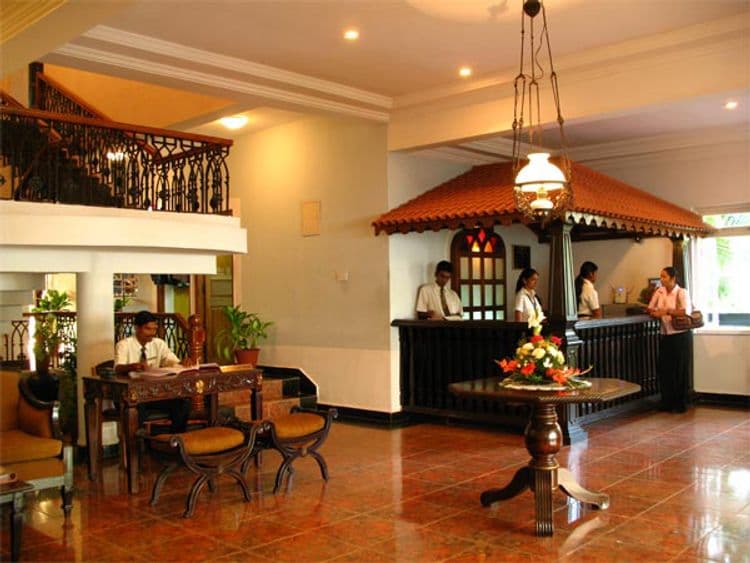 Sonesta Inns