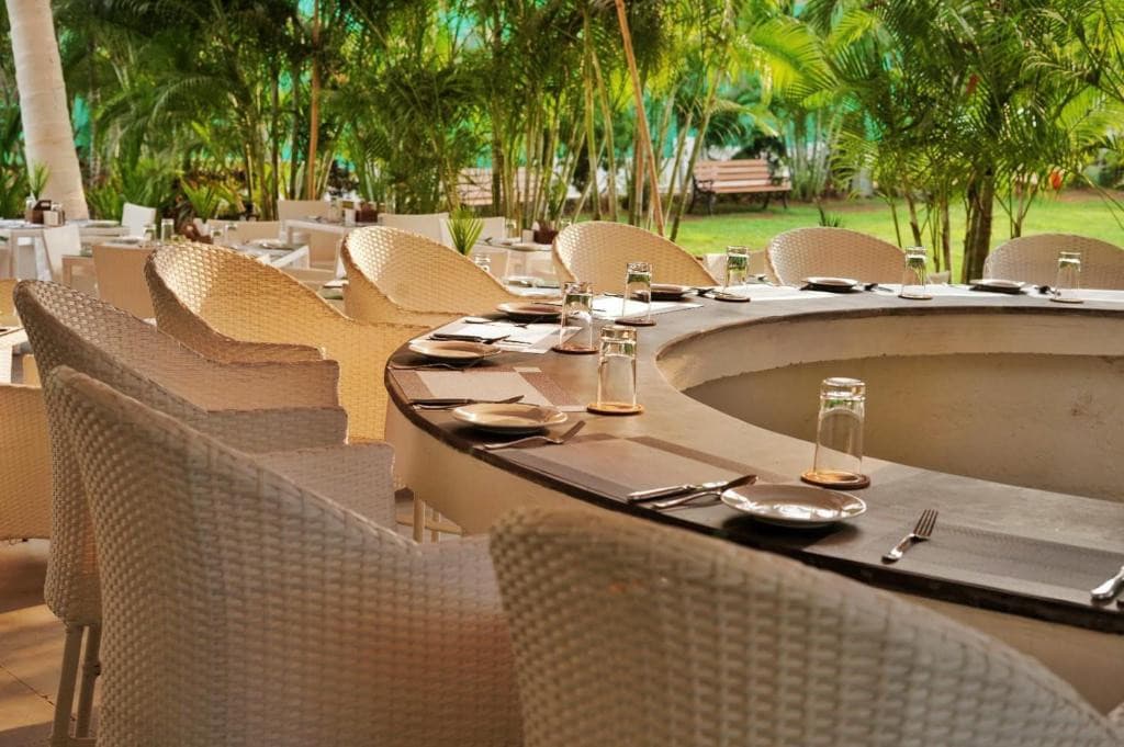 Maashpi Hotel & Resort