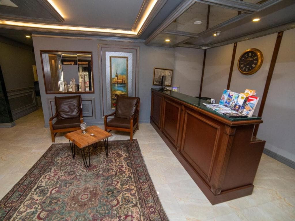 HHK DOWNTOWN HOTEL