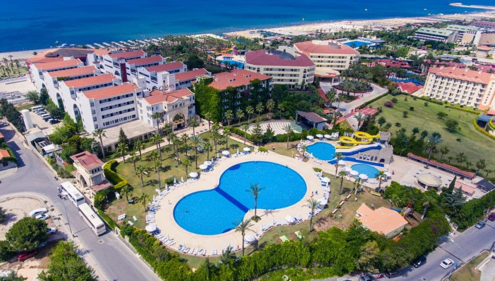 Cesars Resort Hotel