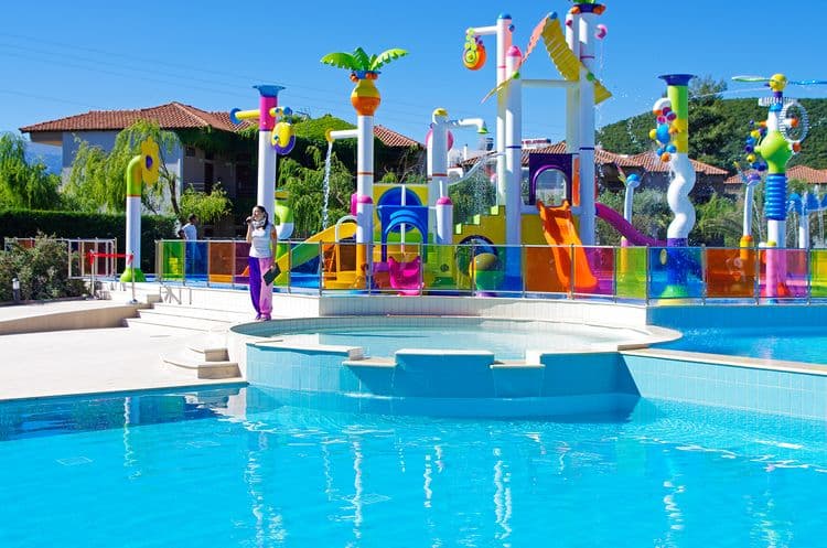 Cronwell Platamon Resort