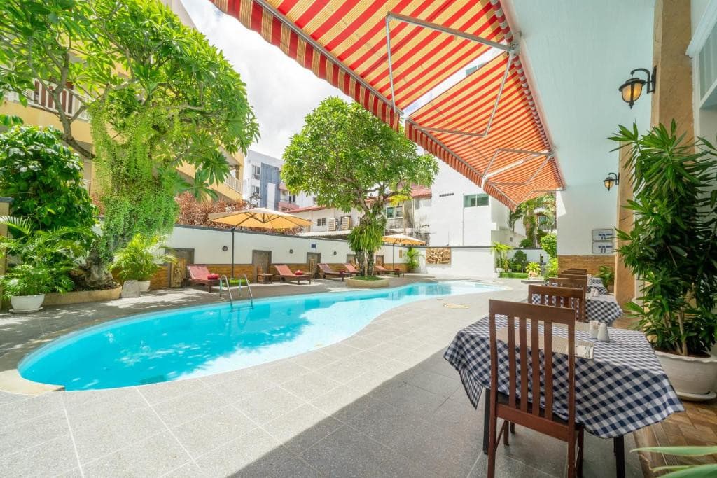 La Vintage Resort